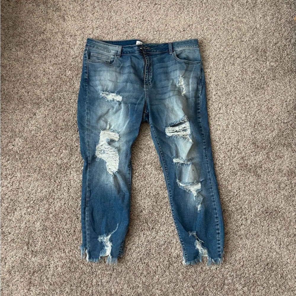 Women's Distressed Boyfriend Jeans in Washed Blue